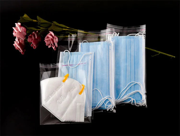 100PCS Sacos Adesivos Transparentes OPP de 20~55cm de Largura para Embalagem de Roupas, Calçados, Camisetas, Meias, Roupas Íntimas, Brinquedos, Livros e Presentes