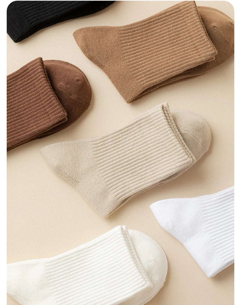 Meias masculinas retro cor sólida café branco cáqui bege respirável meias de algodão casual esporte na moda moda tubo médio meia longa