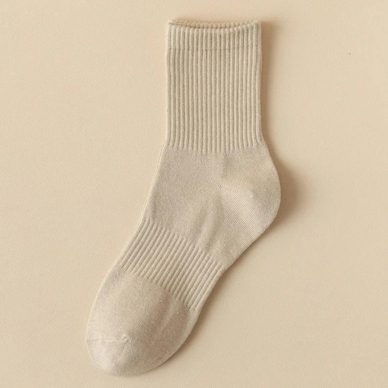 Meias masculinas retro cor sólida café branco cáqui bege respirável meias de algodão casual esporte na moda moda tubo médio meia longa